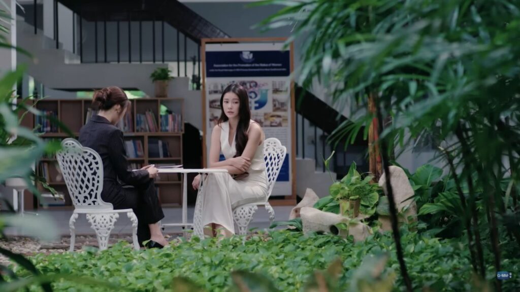 Pluto showing sibling rivalry and jealousy in a toxic love triangle in Thai GL.