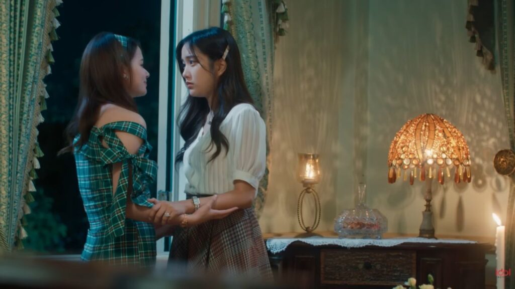 Emotional moment between Princess Anin and Khun Pin from The Loyal Pin, embodying royal love in the Thai GL multiverse.
